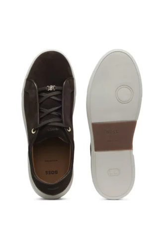 Sneaker aus Wildleder mit verstecktem Keilabsatz
