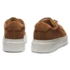 Sneaker aus Wildleder mit verstecktem Keilabsatz Sneaker aus Wildleder mit verstecktem Keilabsatz