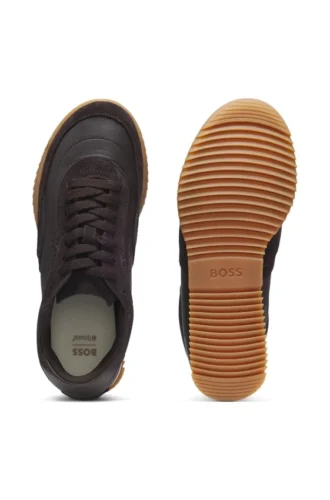 Sneaker aus Wildleder und Leder