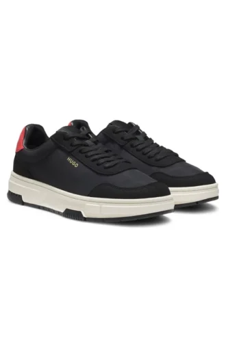 Sneaker im Color-Blocking-Design mit Logo-Detail