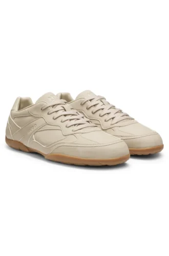 Sneaker mit gestapeltem Logo aus Kunstleder