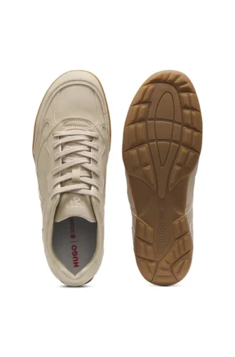 Sneaker mit gestapeltem Logo aus Kunstleder