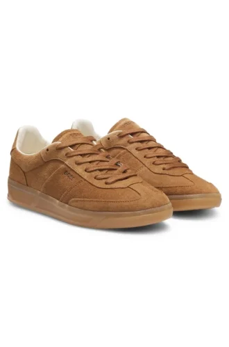 Sneaker mit Gummisohle aus Wildleder