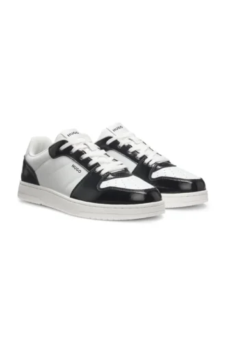 Sneaker mit Logo-Detail und Colour-Blocking