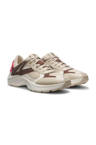 Sneaker mit Logo-Fersenlasche und Details aus offenem Mesh