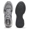 Sneaker mit Mesh-Details aus verschiedenen Materialien