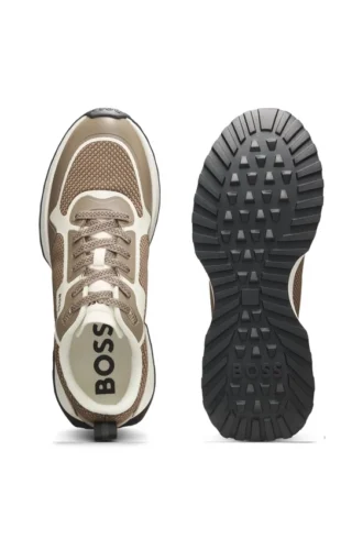 Sneaker mit Mesh-Details aus verschiedenen Materialien