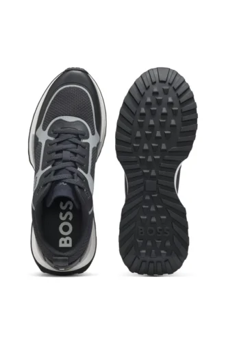 Sneaker mit Mesh-Details aus verschiedenen Materialien