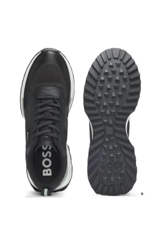 Sneaker mit Mesh-Details aus verschiedenen Materialien