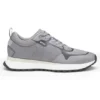 Sneaker mit Mesh-Details aus verschiedenen Materialien