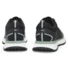 Sneaker mit Mesh-Details aus verschiedenen Materialien