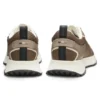 Sneaker mit Mesh-Details aus verschiedenen Materialien