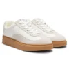 Sneaker mit Wildlederbesatz und niedrigem Profil Sneaker mit Wildlederbesatz und niedrigem Profil