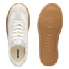 Sneaker mit Wildlederbesatz und niedrigem Profil Sneaker mit Wildlederbesatz und niedrigem Profil