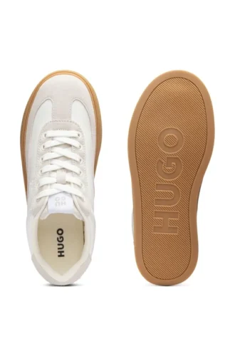 Sneaker mit Wildlederbesatz und niedrigem Profil