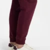 Sneaker mit Wildlederbesatz und niedrigem Profil Sneaker mit Wildlederbesatz und niedrigem Profil