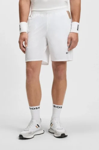 Sportliche Tennishorts mit Feuchtigkeitsmanagement
