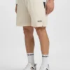 Sportliche Tennishorts mit Feuchtigkeitsmanagement