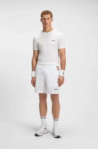 Sportliche Tennishorts mit Feuchtigkeitsmanagement
