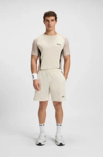 Sportliche Tennishorts mit Feuchtigkeitsmanagement