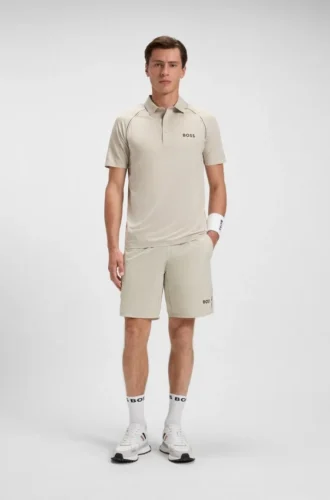 Sportliche Tennishorts mit Feuchtigkeitsmanagement