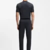Sportliche Trainingshose aus thermoregulierendem Stretch-Gabardine Sportliche Trainingshose aus thermoregulierendem Stretch-Gabardine