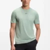 Sportliches, schnell trocknendes T-Shirt mit reflektierenden Details Sportliches, schnell trocknendes T-Shirt mit reflektierenden Details