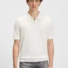 Strick-Pullover mit verdeckter Knopfleiste Strick-Pullover mit verdeckter Knopfleiste