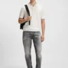 Strick-Pullover mit verdeckter Knopfleiste Strick-Pullover mit verdeckter Knopfleiste