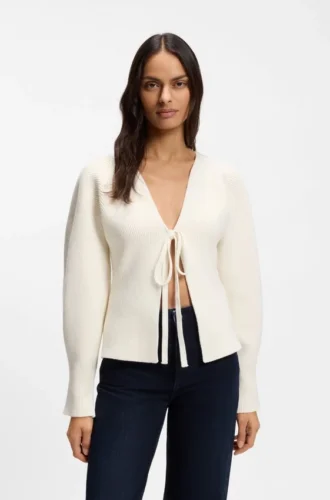 Strickjacke aus Rippstrick mit Bindeband vorne und Ballonärmeln