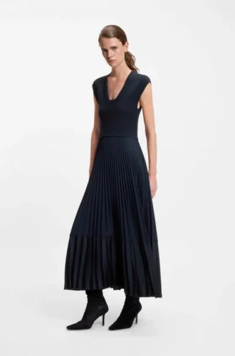 Strickkleid mit Plissee-Rockteil