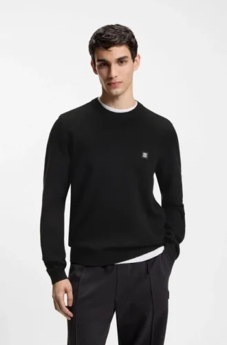 Strickpullover mit gestapeltem Logo