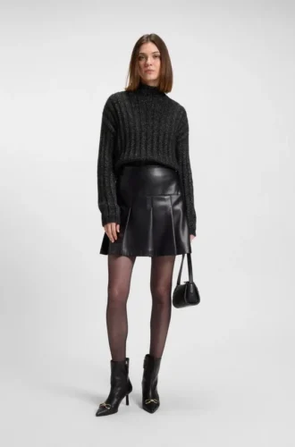 Strickpullover mit markanter Rippenstruktur