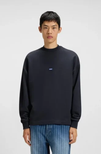 Sweatshirt aus Baumwollfrottee mit blauem Logo-Aufnäher