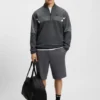 Sweatshirt aus gestepptem Jacquard in lockerer Passform Sweatshirt aus gestepptem Jacquard in lockerer Passform
