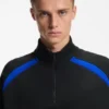 Sweatshirt aus Stretch-Baumwolle mit farbigen Einsätzen Sweatshirt aus Stretch-Baumwolle mit farbigen Einsätzen