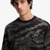 T-Shirt aus Baumwolle mit Camouflage-Jacquard T-Shirt aus Baumwolle mit Camouflage-Jacquard