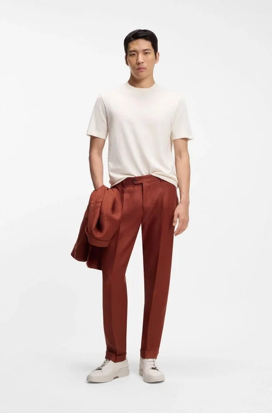 T-Shirt aus Baumwolle und Seide mit geometrischem Jacquard T-Shirt aus Baumwolle und Seide mit geometrischem Jacquard