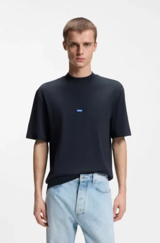 T-Shirt aus Baumwolljersey mit blauem Logo-Patch