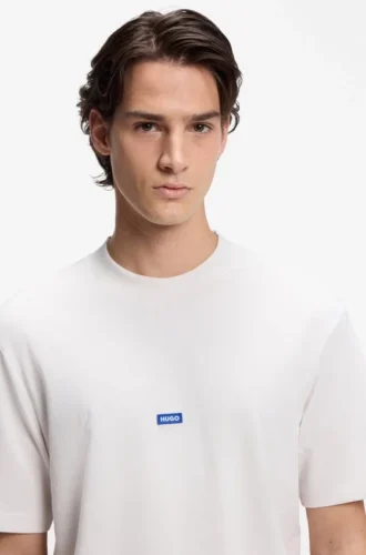 T-Shirt aus Baumwolljersey mit blauem Logo-Patch