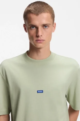 T-Shirt aus Baumwolljersey mit blauem Logo-Patch