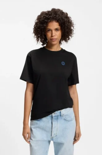 T-Shirt aus Baumwolljersey mit Happy HUGO-Logo