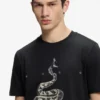 T-Shirt aus Baumwolljersey mit versetztem Logo T-Shirt aus Baumwolljersey mit versetztem Logo