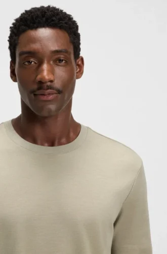 T-Shirt in Regular-Fit aus merzerisierter Baumwolle und Seide