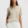 T-Shirt in Regular-Fit mit Vorderseite aus Stretch-Seide