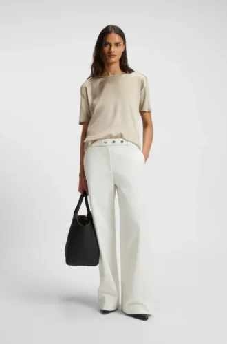 T-Shirt in Regular-Fit mit Vorderseite aus Stretch-Seide