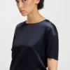 T-Shirt in Regular-Fit mit Vorderseite aus Stretch-Seide