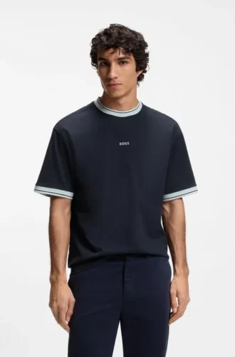 T-Shirt in Relaxed-Fit aus Baumwolle mit gestreiften Bündchen