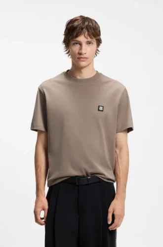 T-Shirt in Relaxed-Fit aus Interlock-Baumwolle mit Stickerei an den Schultern
