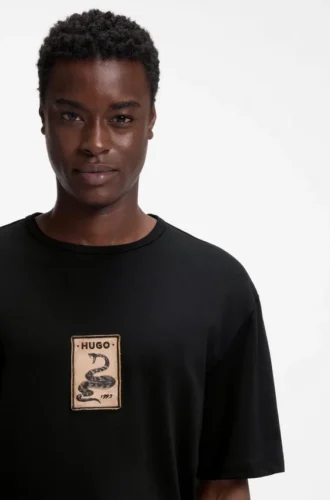 T-Shirt mit gesticktem Aufnäher aus Baumwollfrottee